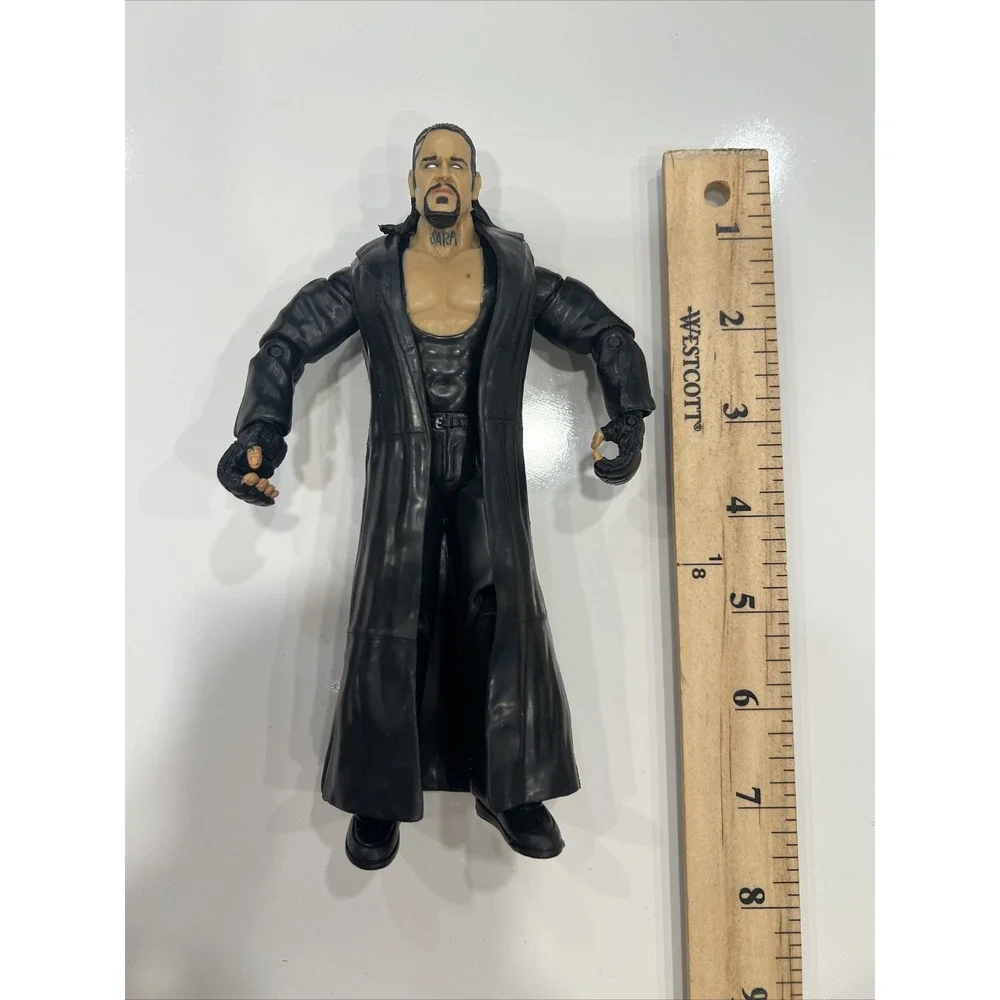 2004 WWE The Undertaker‎ 7